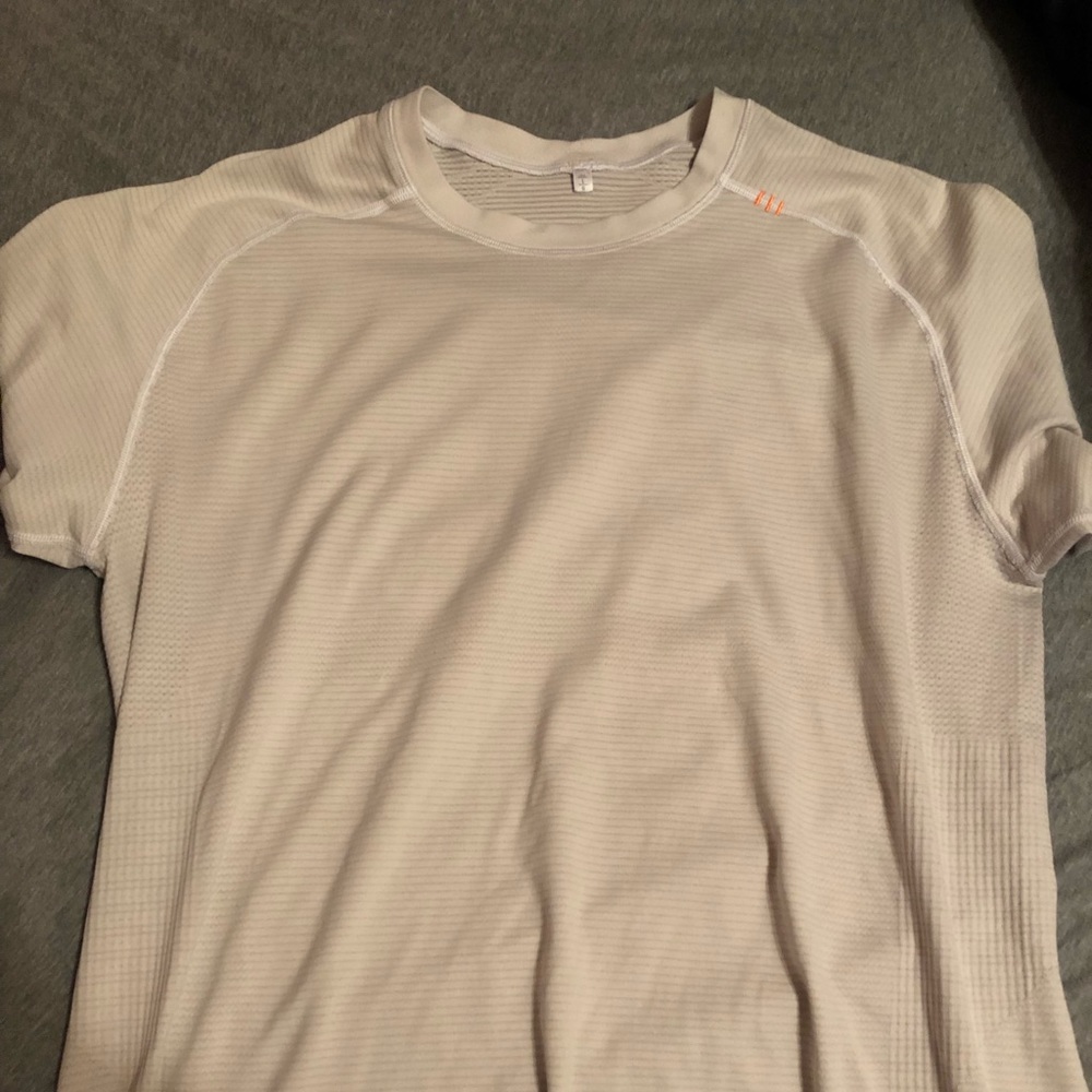 Lulu lemon workout shirt